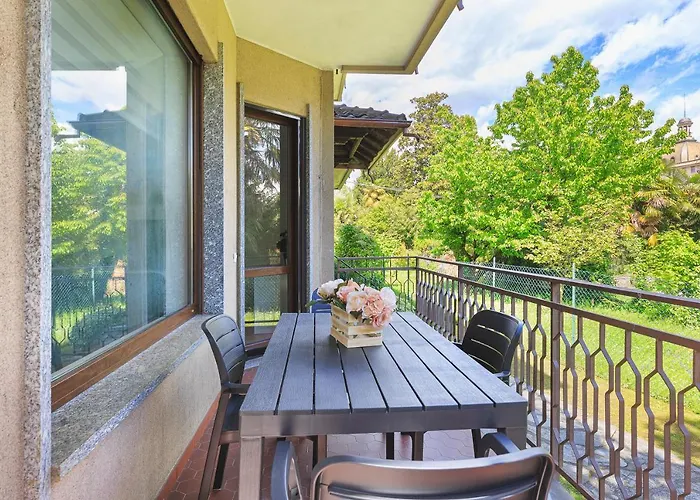 Casa Nives - By Impero House Apartmán Stresa